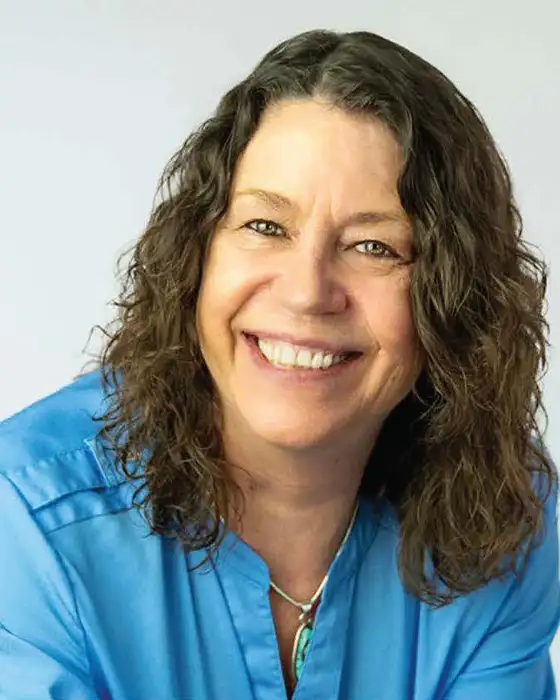 Lori Johnesse